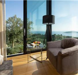 Luxury 5-Bedroom Sea-View Villa with Heated Infinity Pool in Orasac near Dubrovnik – Sleeps 10